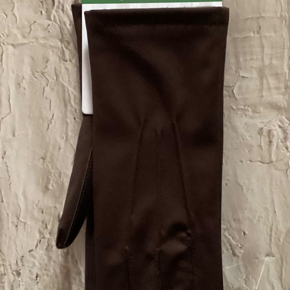 Isotoner Women's Spandex Fleece-Lined Gloves - Picture 7 of 7